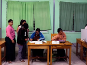 ক্ষমতা দখলের পাঁচ বছর পর মিয়ানমারের সামরিক সরকারের নির্বাচন
