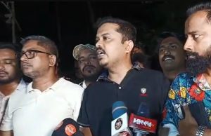 জুলাই গ্রাফিতি ঘিরে চট্টগ্রামে উত্তেজনা, এনসিপি-বিএনপির মুখোমুখি অবস্থান