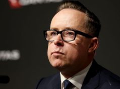 অ্যালান জয়েস তার Qantas CEO পদাবলীর পর স্মৃতিকথা প্রকাশ করবেন, বিতর্কিত সিদ্ধান্ত এবং সাফল্য শেয়ার করবেন